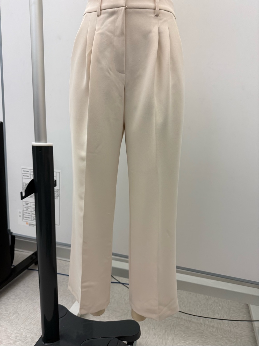 Gianni Bini Cream Wide-Leg Trousers - Size 4
